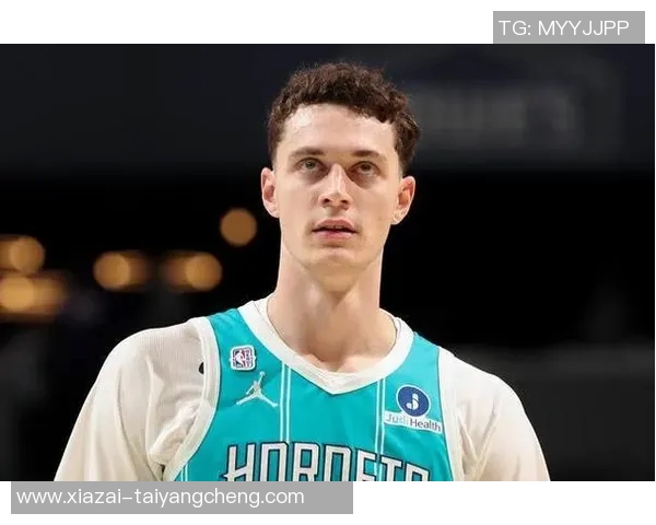 卡尔克布伦纳表现抢眼四投全中贡献双十数据但致命失误令人惋惜 卡尔克布伦纳表现抢眼四投全中贡献双十数据但致命失误令人惋惜